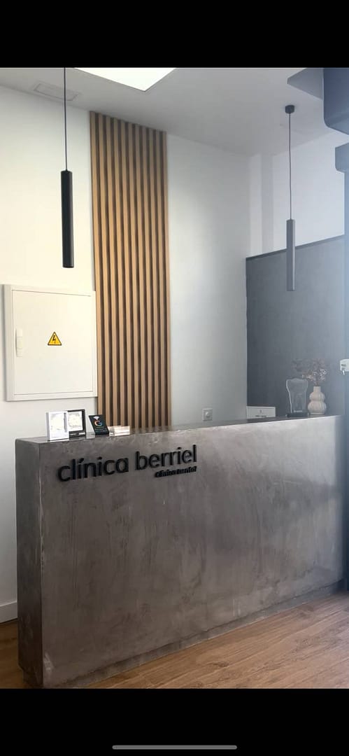 Recepción clínica dental berriel